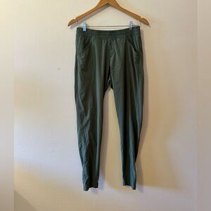 The North Face Women’s Hiking Pants Regular Fit Pockets Size 6 Green